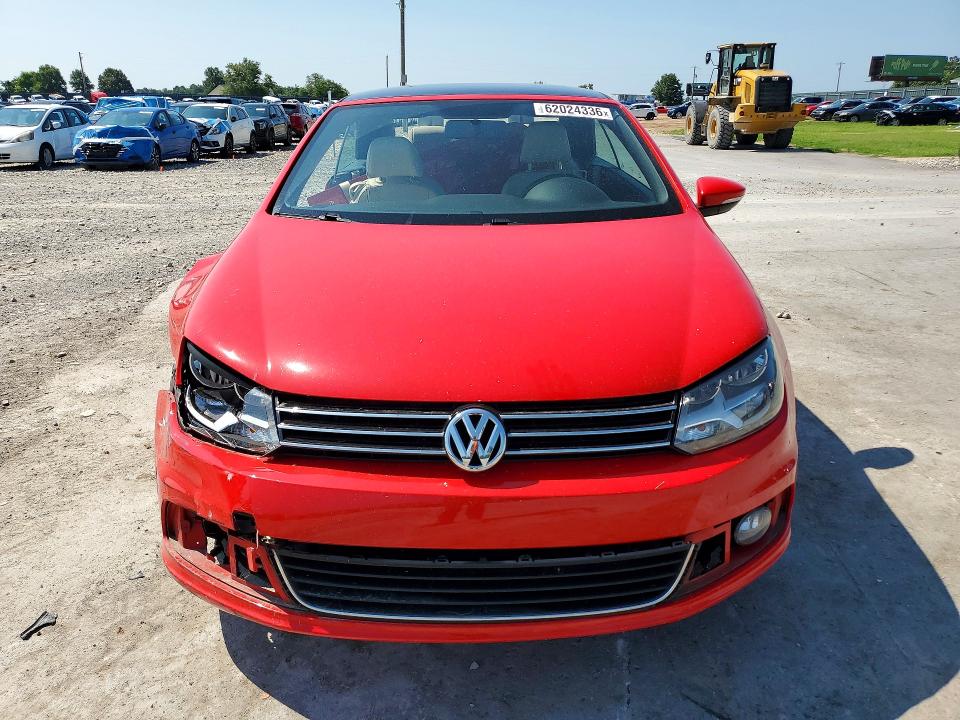 62024336 :رقم المزاد ، WVWBW8AH4GV000932 vin ، 2016 Volkswagen Eos مزاد بيع