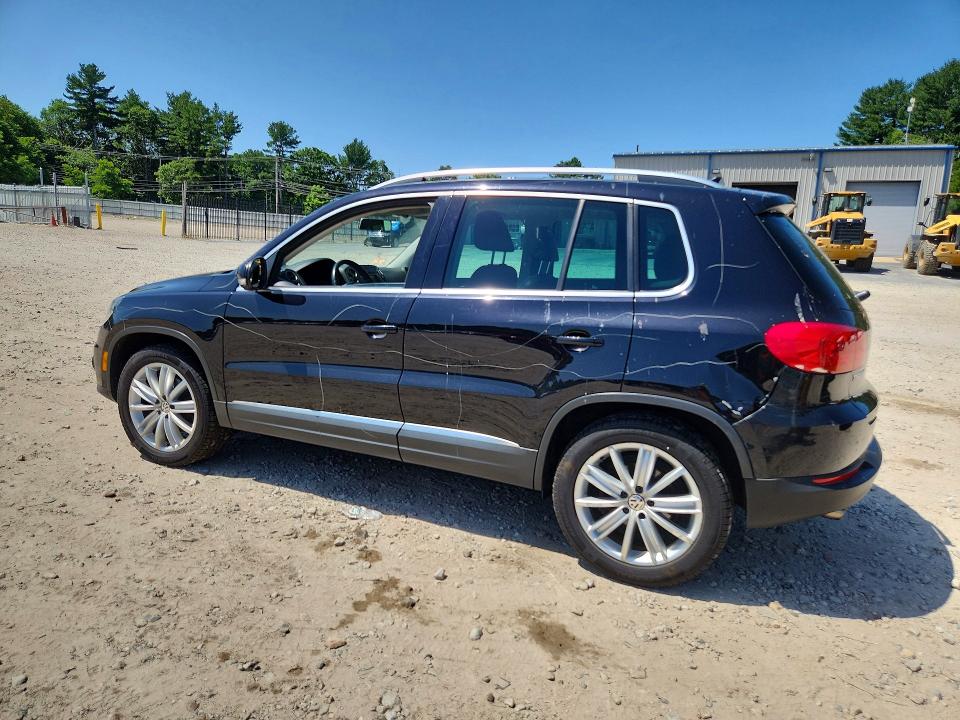 2013 Volkswagen Tiguan მანქანა იყიდება აუქციონზე, vin: WVGBV3AX8DW074661, აუქციონის ნომერი: 59367056