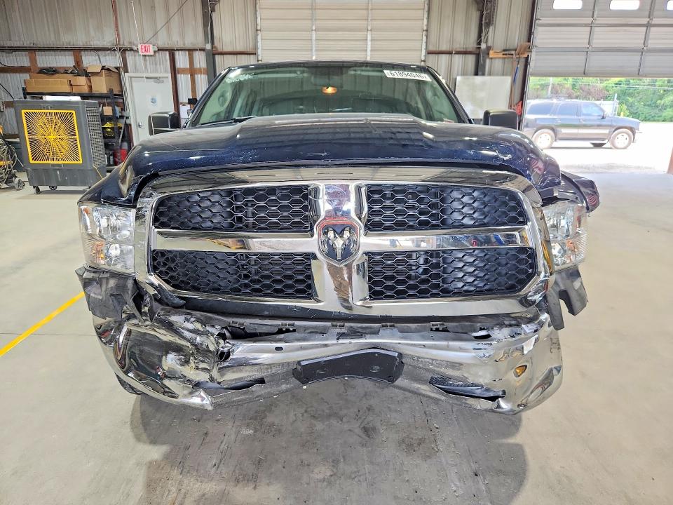 Продажа на аукционе авто 2022 Ram 1500 Classic, vin: 1C6RR6FG0NS170575, номер лота: 61894046