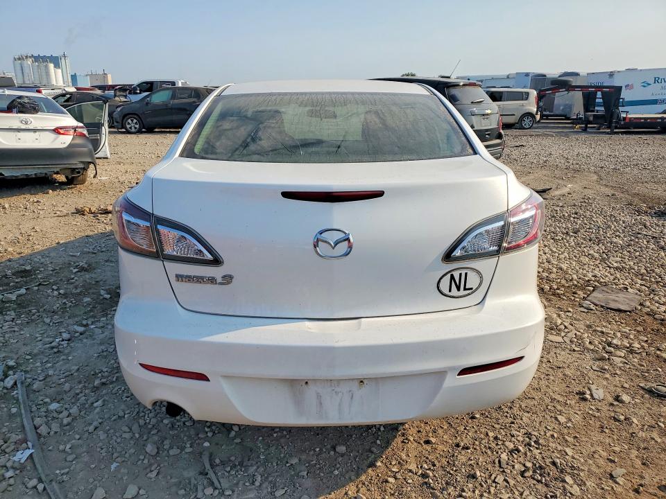60760256 :رقم المزاد ، JM1BL1TG3D1742990 vin ، 2013 Mazda 3 مزاد بيع