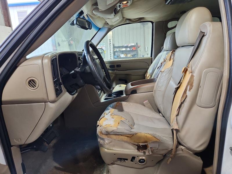 2004 Chevrolet Suburban მანქანა იყიდება აუქციონზე, vin: 3GNEC16Z34G293751, აუქციონის ნომერი: 61848656