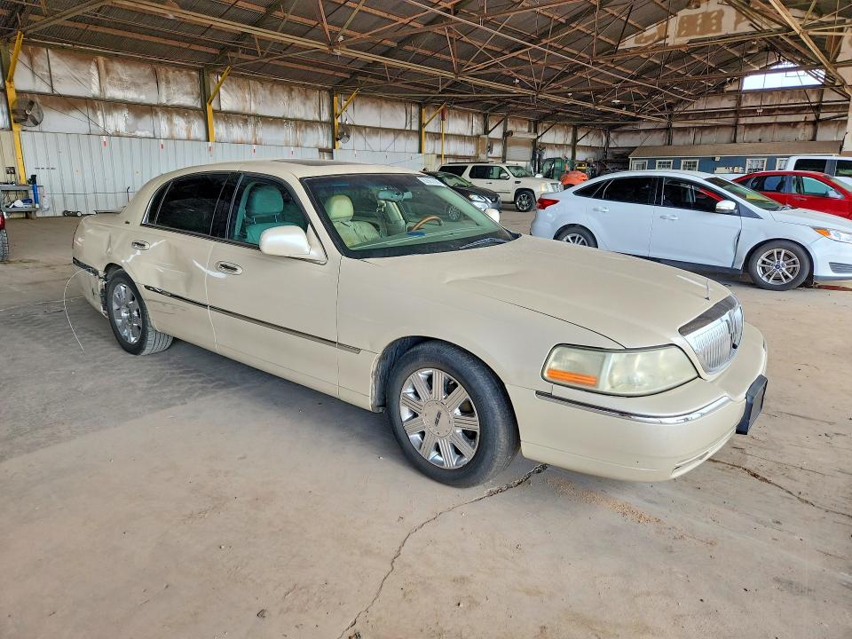 Aukcja sprzedaży 2003 Lincoln Town Car, vin: 1LNHM83W23Y651217, numer aukcji: 62867086