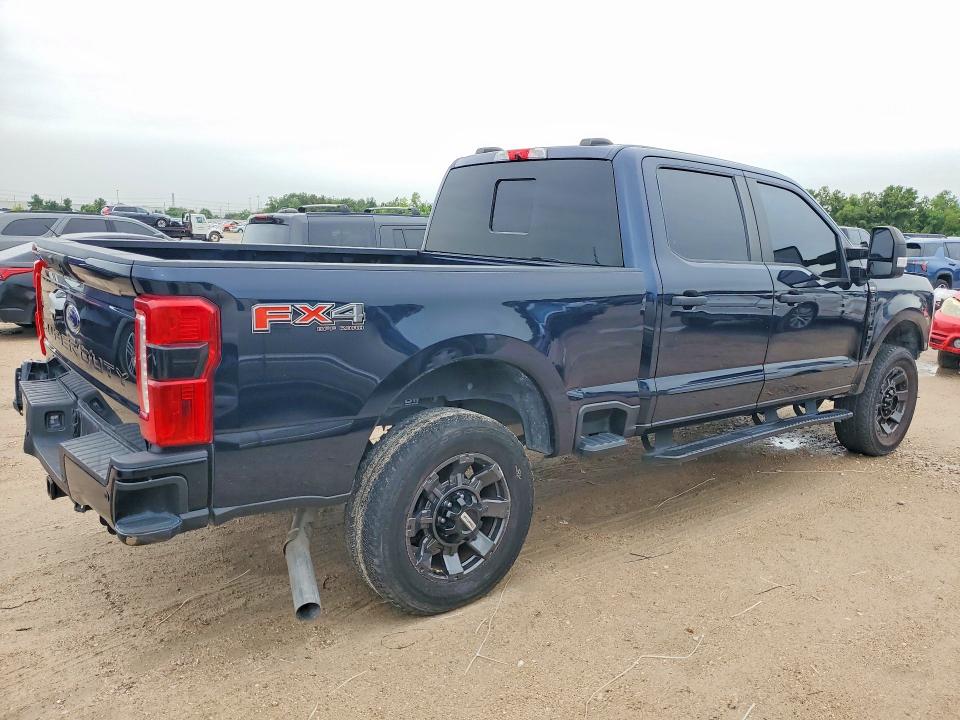 61126906 :رقم المزاد ، 1FT8W2BA9RED44011 vin ، 2024 Ford F250 مزاد بيع