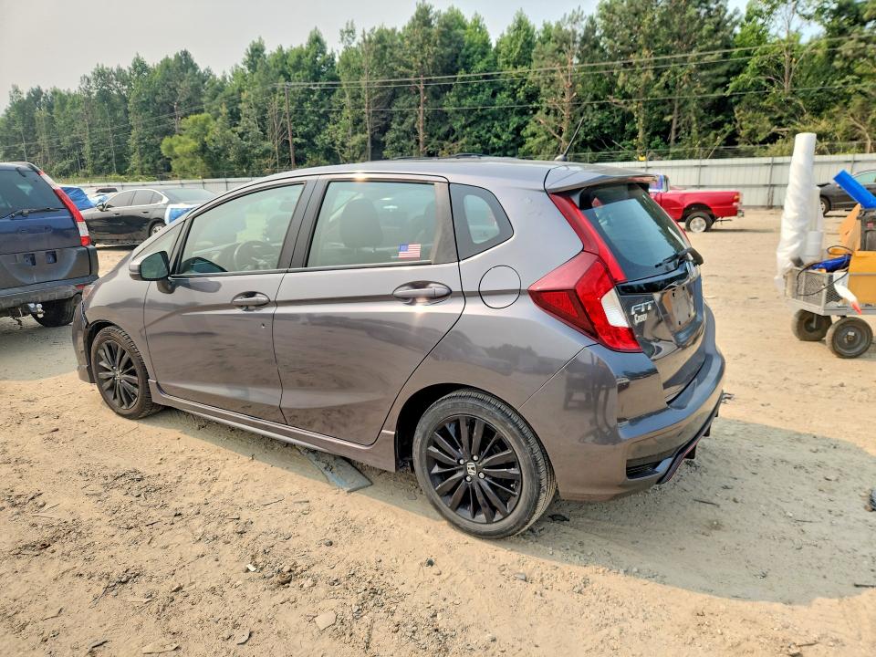 61034386 :رقم المزاد ، 3HGGK5H67JM710415 vin ، 2018 Honda Fit مزاد بيع