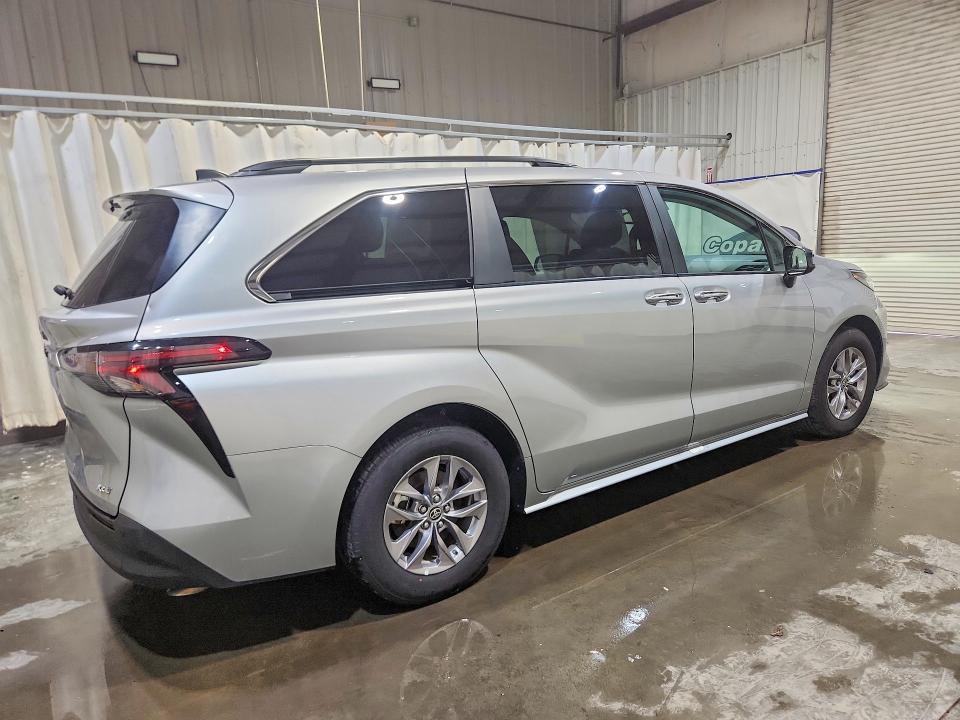 2025 Toyota Sienna მანქანა იყიდება აუქციონზე, vin: 5TDYRKEC1SS260060, აუქციონის ნომერი: 63256056