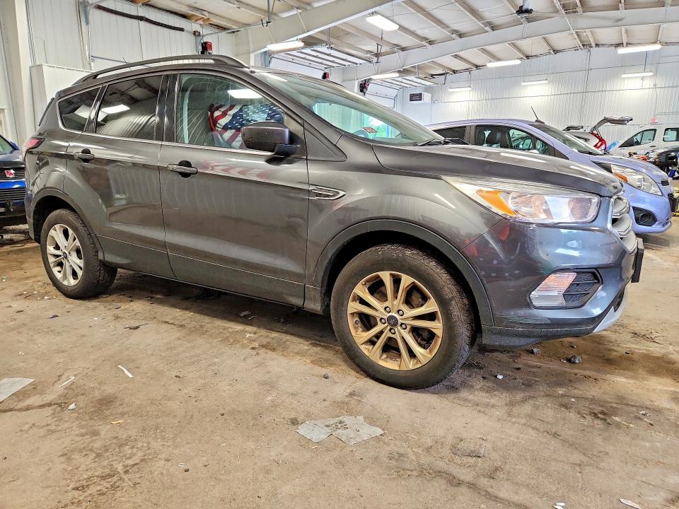 2018 Ford Escape მანქანა იყიდება აუქციონზე, vin: 1FMCU9GD0JUB73635, აუქციონის ნომერი: 60278296