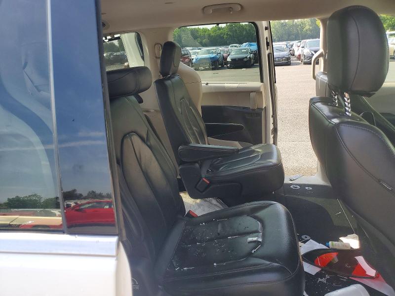 60229946 :رقم المزاد ، 2C4RC1BG9HR621771 vin ، 2017 Chrysler Pacifica مزاد بيع