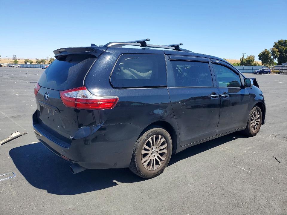 2019 Toyota Sienna მანქანა იყიდება აუქციონზე, vin: 5TDYZ3DC8KS012203, აუქციონის ნომერი: 61482036