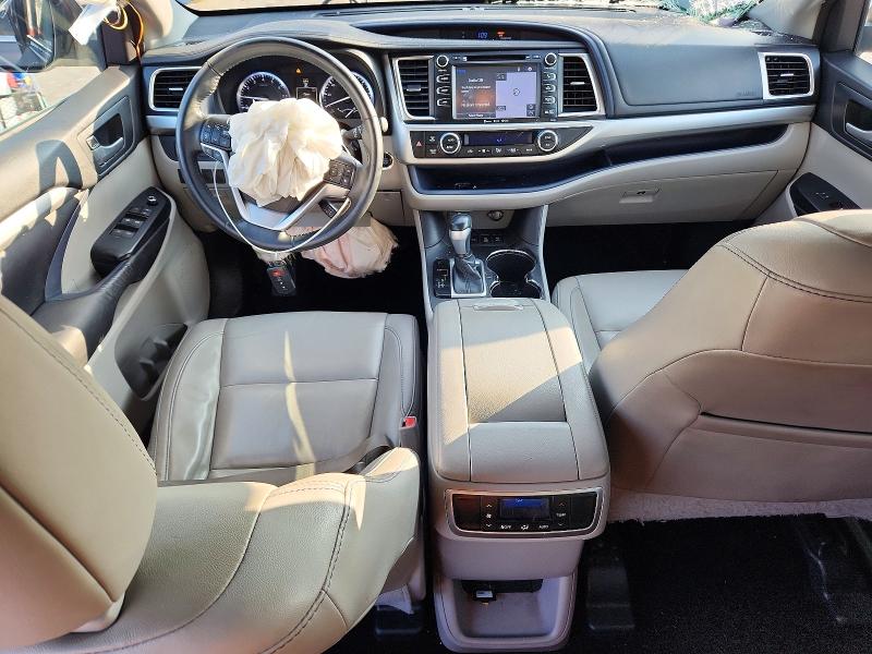 62016176 :رقم المزاد ، 5TDJKRFH4GS242829 vin ، 2016 Toyota Highlander مزاد بيع