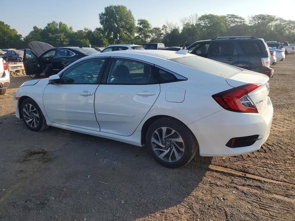 60951326 :رقم المزاد ، 19XFC2F71JE037939 vin ، 2018 Honda Civic مزاد بيع