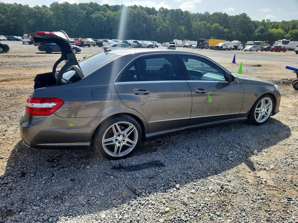 Продаж на аукціоні авто 2011 Mercedes-benz E, vin: WDDHF5GB0BA373547, номер лоту: 61680986