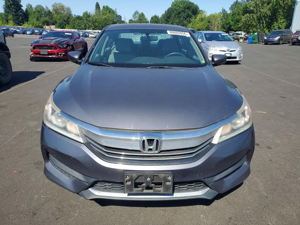 Auction sale of the 2017 Honda Accord, vin: 1HGCR2F32HA139425, lot number: 60882856
