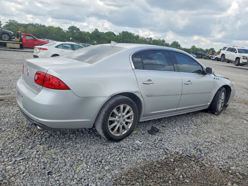 61606686 :رقم المزاد ، 1G4HC5EM2AU122545 vin ، 2010 Buick Lucerne مزاد بيع