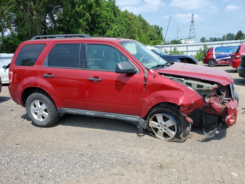 2011 Ford Escape მანქანა იყიდება აუქციონზე, vin: 1FMCU0DG3BKA35403, აუქციონის ნომერი: 61378876