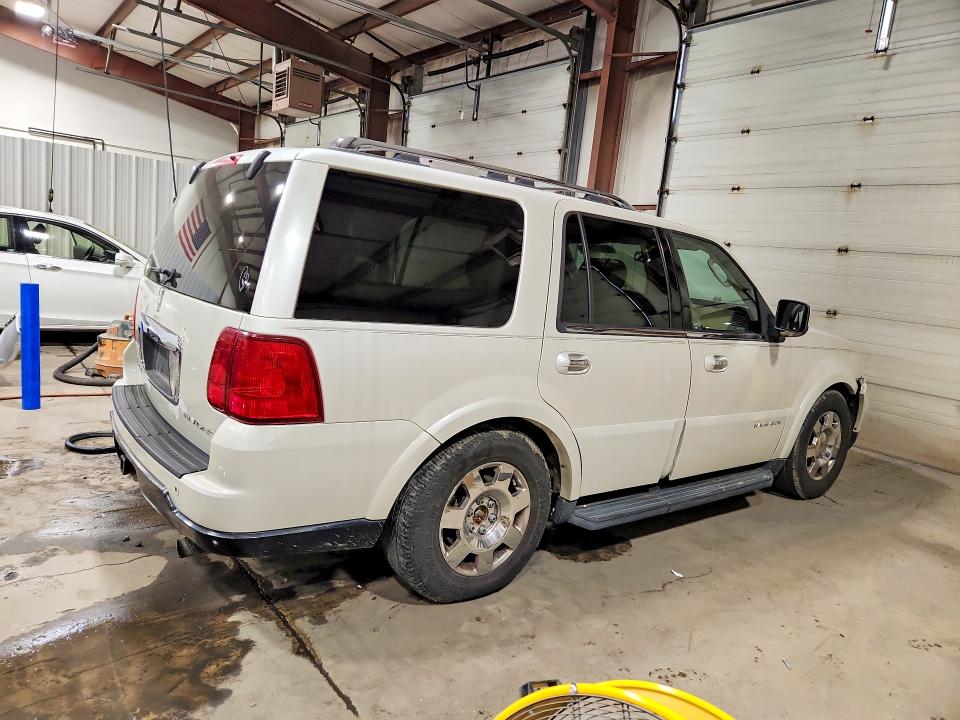 Продажа на аукционе авто 2006 Lincoln Navigator, vin: 5LMFU28566LJ16992, номер лота: 62020976