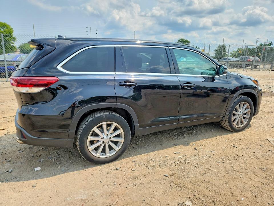 2019 Toyota Highlander მანქანა იყიდება აუქციონზე, vin: 5TDJZRFH5KS563380, აუქციონის ნომერი: 62954596