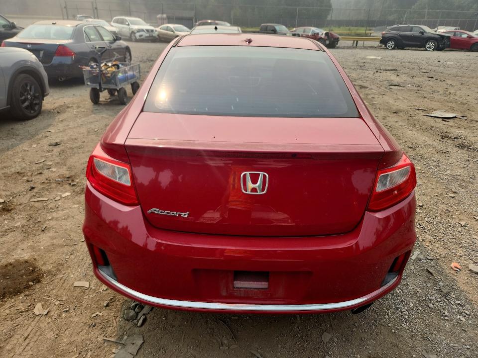 Продажа на аукционе авто 2015 Honda Accord, vin: 1HGCT1B84FA011780, номер лота: 61069836