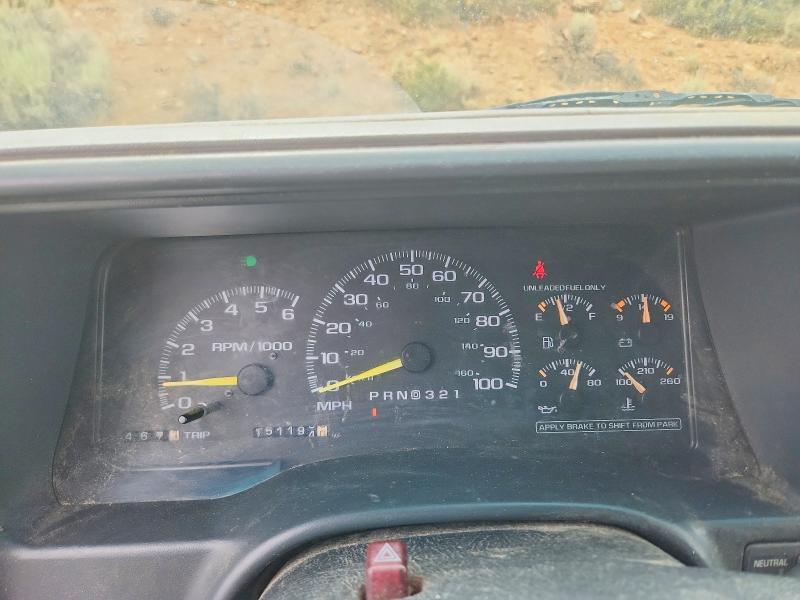 60899506 :رقم المزاد ، 3GNFK16R8XG222878 vin ، 1999 Chevrolet Suburban مزاد بيع