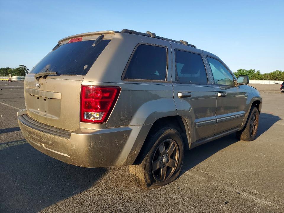 2005 Jeep Grand Cherokee მანქანა იყიდება აუქციონზე, vin: 1J4HR48N75C702767, აუქციონის ნომერი: 61663826
