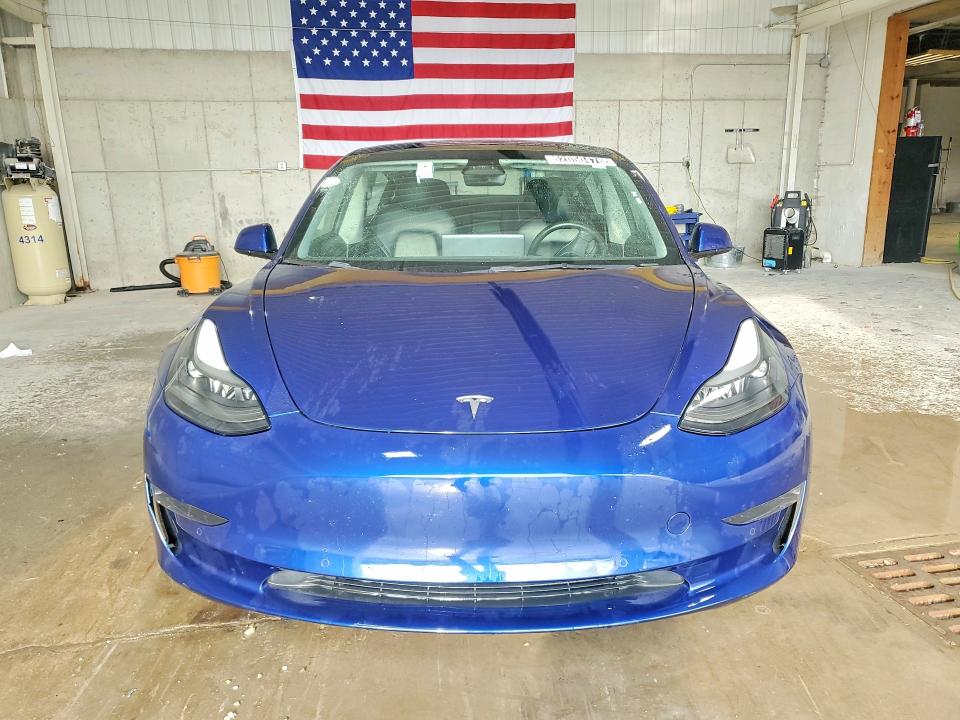 62050476 :رقم المزاد ، 5YJ3E1EA7NF303789 vin ، 2022 Tesla Model 3 مزاد بيع