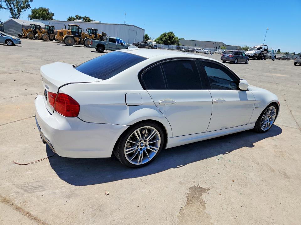 2011 Bmw 335 მანქანა იყიდება აუქციონზე, vin: WBAPM5C5XBE576737, აუქციონის ნომერი: 61085536