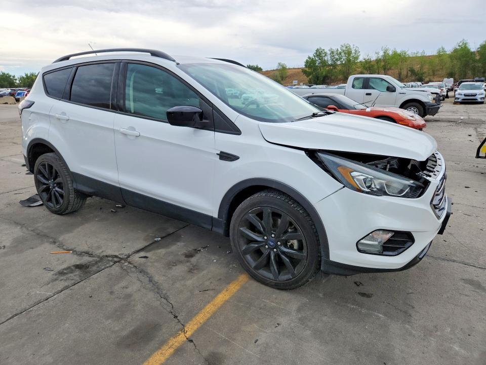 Продаж на аукціоні авто 2023 Ford Escape, vin: 1FMCU9G95HUA14406, номер лоту: 62992866