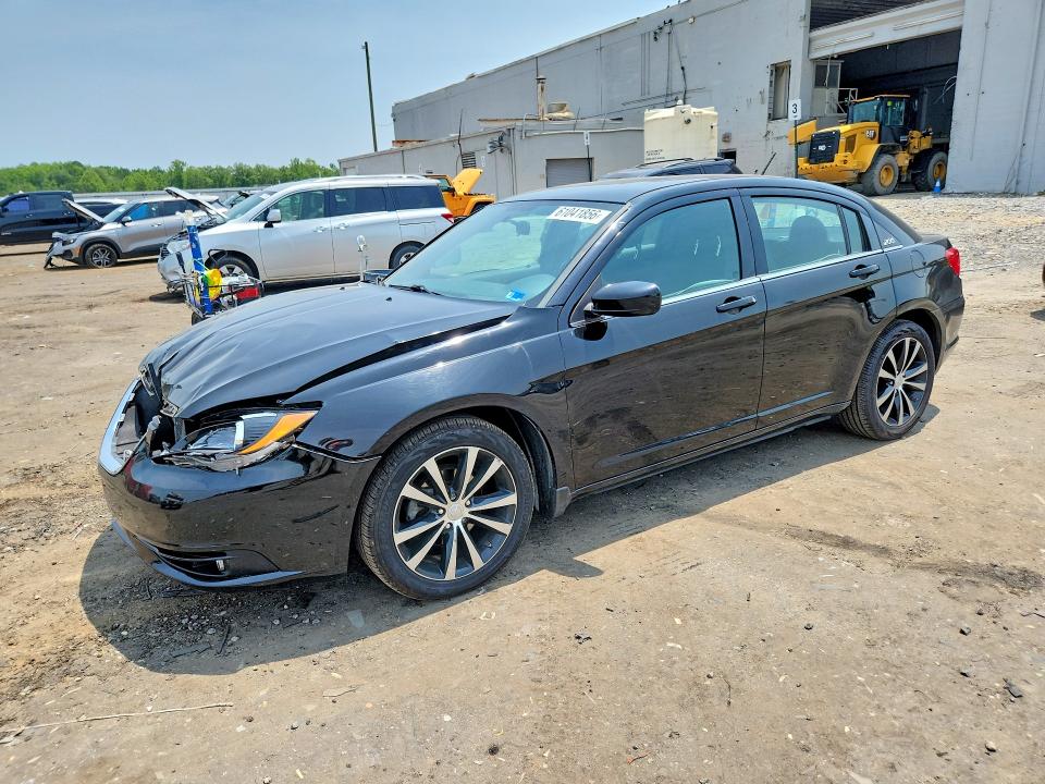 61041856 :رقم المزاد ، 1C3CCBBG4EN120473 vin ، 2014 Chrysler 200 مزاد بيع