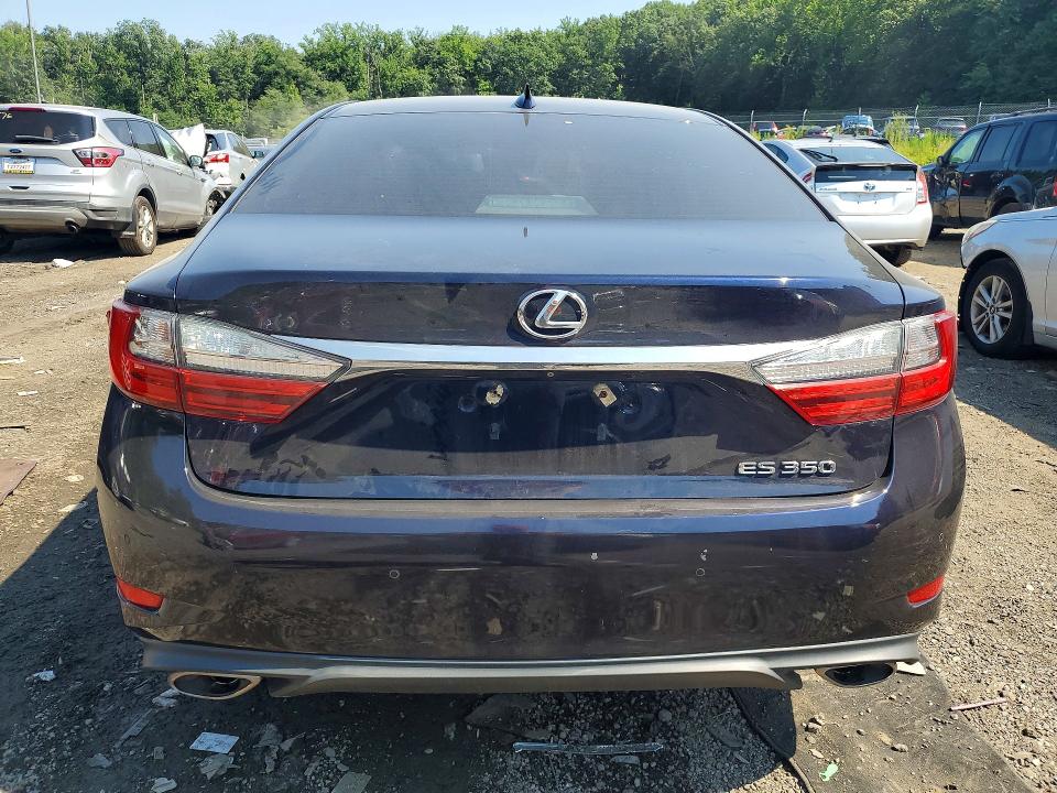 60920226 :رقم المزاد ، 58ABK1GG8JU091688 vin ، 2018 Lexus Es مزاد بيع