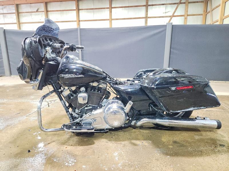 59324456 :رقم المزاد ، 1HD1KBM17FB642434 vin ، 2015 Harley-davidson Flhx مزاد بيع