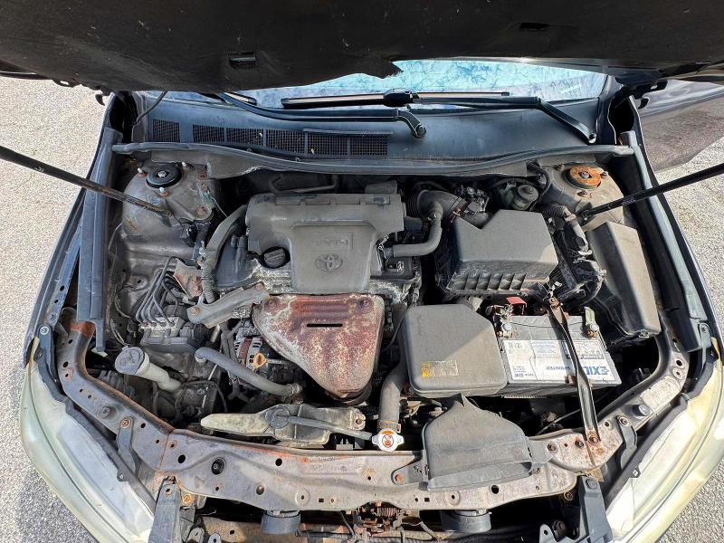 60158646 :رقم المزاد ، 4T1BF1FK1HU341316 vin ، 2017 Toyota Camry مزاد بيع