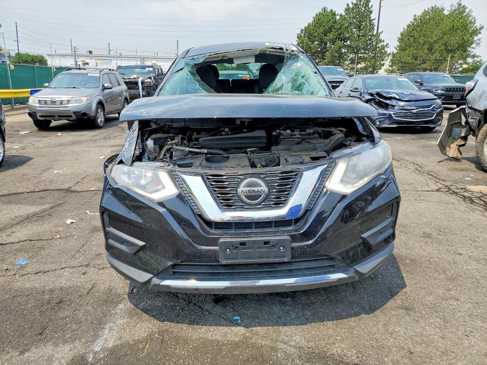 60063996 :رقم المزاد ، KNMAT2MT9JP615053 vin ، 2018 Nissan Rogue مزاد بيع