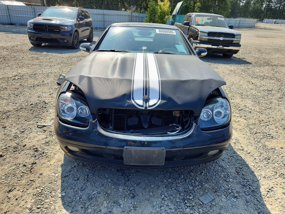 2001 Mercedes-benz Slk მანქანა იყიდება აუქციონზე, vin: WDBKK65F51F225742, აუქციონის ნომერი: 60988086