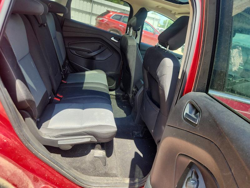 61283886 :رقم المزاد ، 1FMCU0GD1JUD17639 vin ، 2018 Ford Escape مزاد بيع