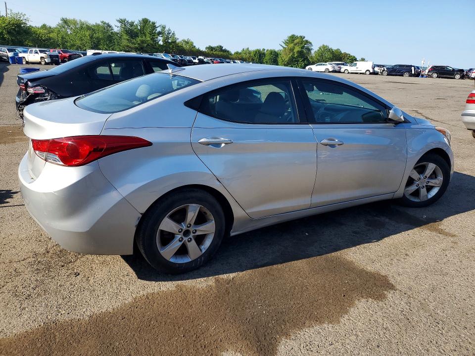 2013 Hyundai Elantra მანქანა იყიდება აუქციონზე, vin: 5NPDH4AE8DH335866, აუქციონის ნომერი: 61299426