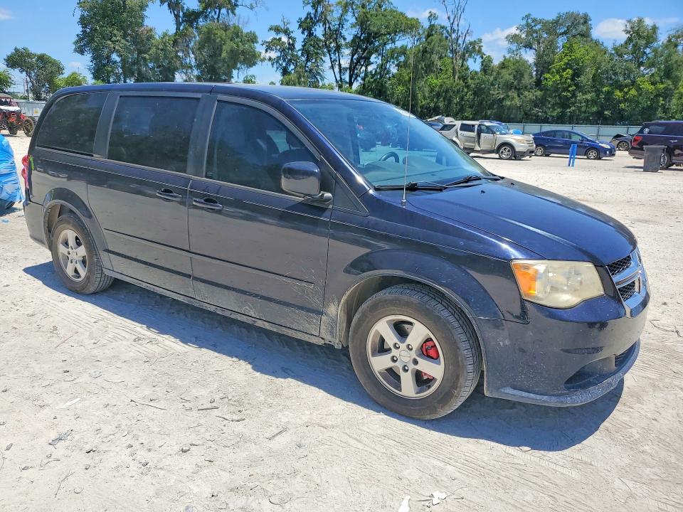 60960696 :رقم المزاد ، 2D4RN3DG4BR750322 vin ، 2011 Dodge Grand Caravan مزاد بيع
