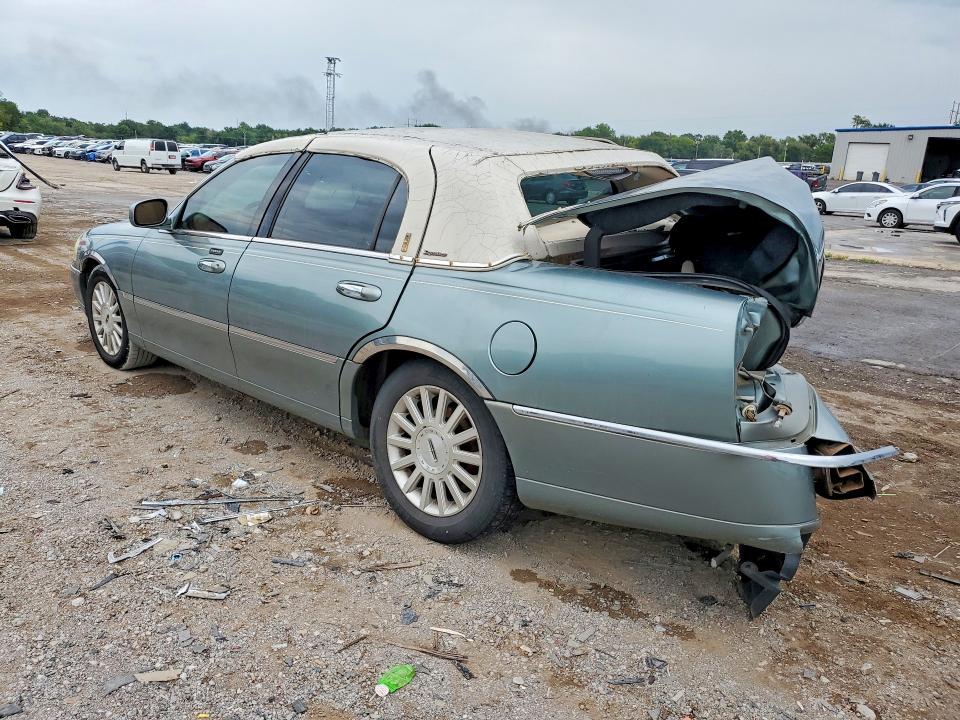 Aukcja sprzedaży 2004 Lincoln Town Car, vin: 1LNHM81W24Y687798, numer aukcji: 61877756