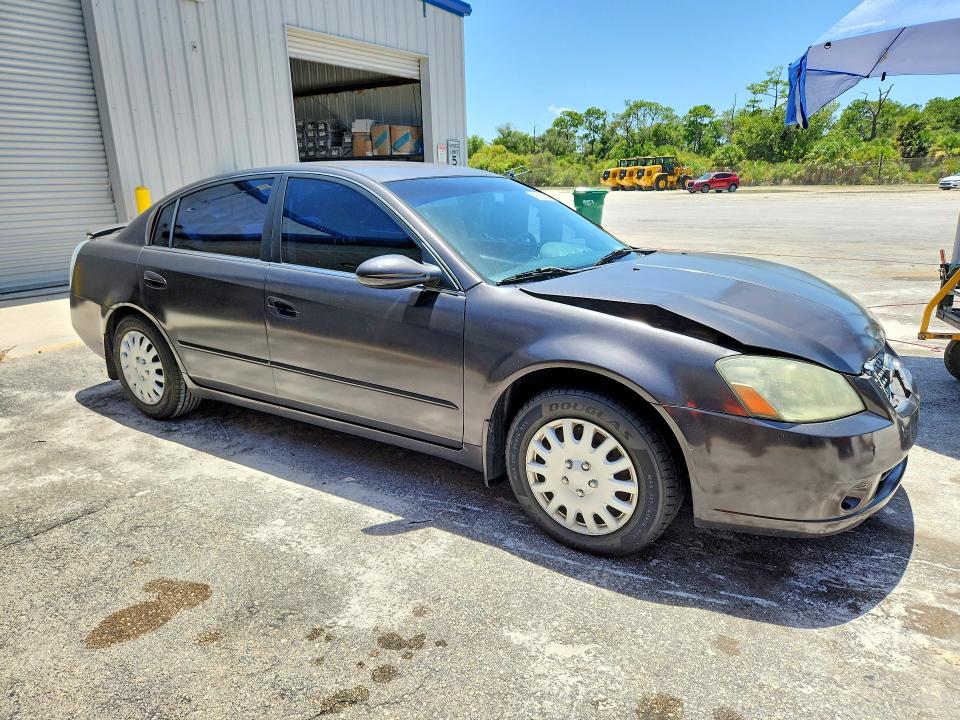 61188556 :رقم المزاد ، 1N4AL11D85C205449 vin ، 2005 Nissan Altima مزاد بيع