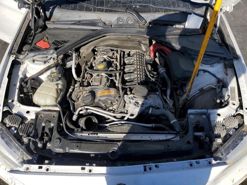61520106 :رقم المزاد ، WBA1J7C5XGV360226 vin ، 2016 Bmw M235i مزاد بيع