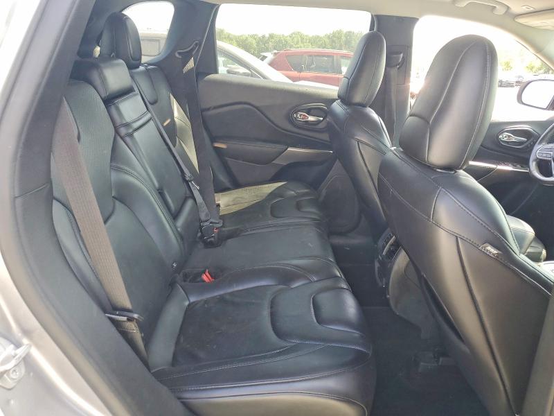 58960336 :رقم المزاد ، 1C4PJLDB1KD170694 vin ، 2019 Jeep Cherokee مزاد بيع
