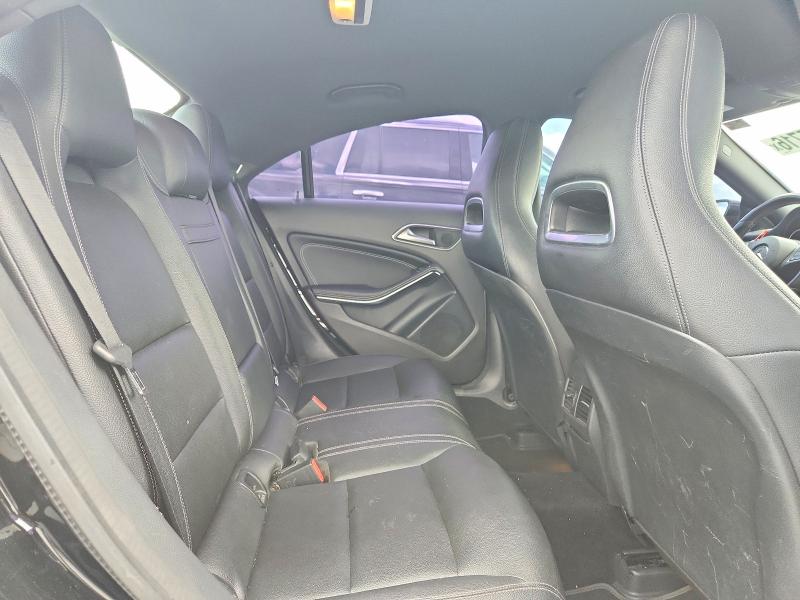 61295716 :رقم المزاد ، WDDSJ4EB6JN600507 vin ، 2018 Mercedes-benz Cla مزاد بيع