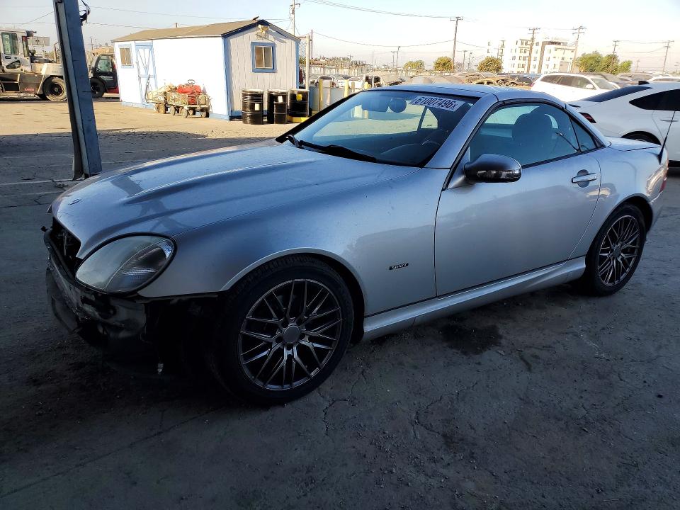 Продажа на аукционе авто 2001 Mercedes-benz Slk, vin: WDBKK49F21F172755, номер лота: 61007496