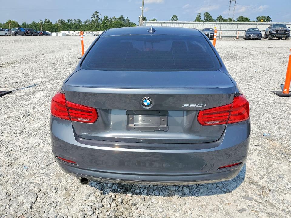 Продаж на аукціоні авто 2017 Bmw 320, vin: WBA8A9C59HK620502, номер лоту: 62778336