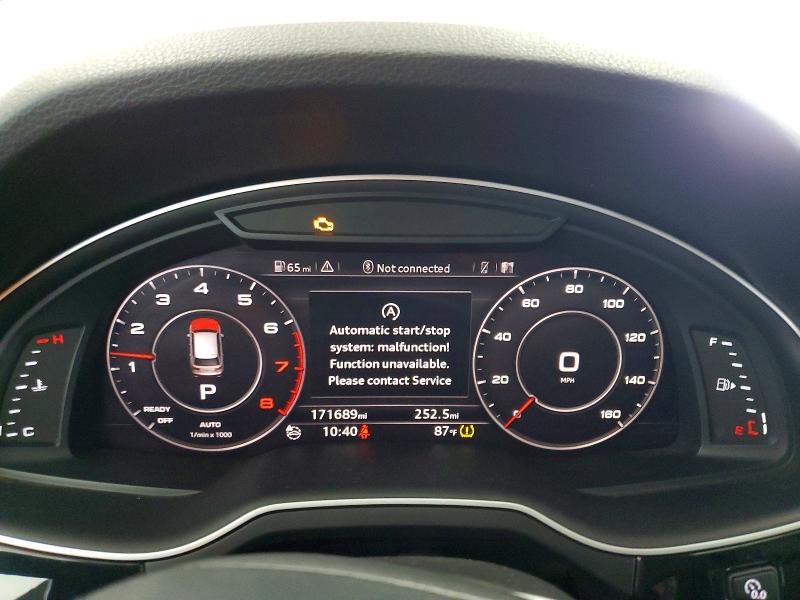 60611556 :رقم المزاد ، WA1LAAF70HD016217 vin ، 2017 Audi Q7 مزاد بيع