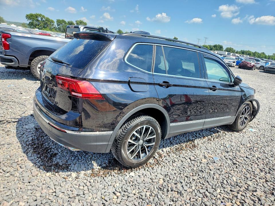 61040846 :رقم المزاد ، 3VV3B7AX4MM125129 vin ، 2021 Volkswagen Tiguan مزاد بيع