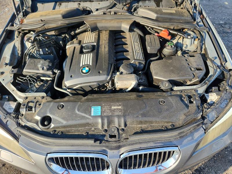 60441446 :رقم المزاد ، WBANV1C52AC156560 vin ، 2010 Bmw 528 مزاد بيع