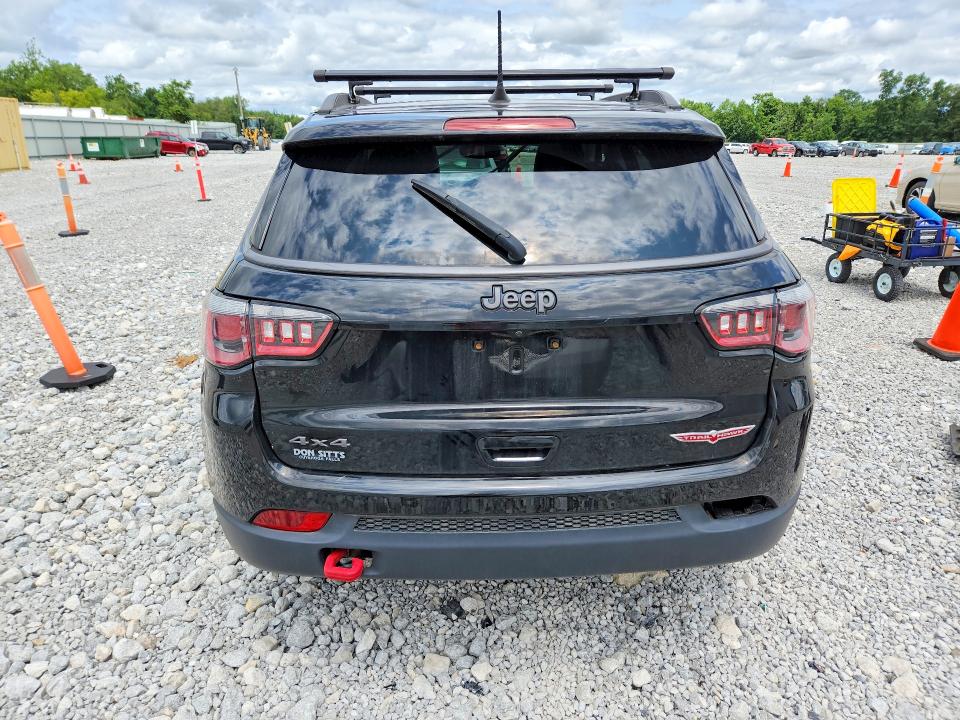 Aukcja sprzedaży 2018 Jeep Compass, vin: 3C4NJDDB9JT145984, numer aukcji: 61900846