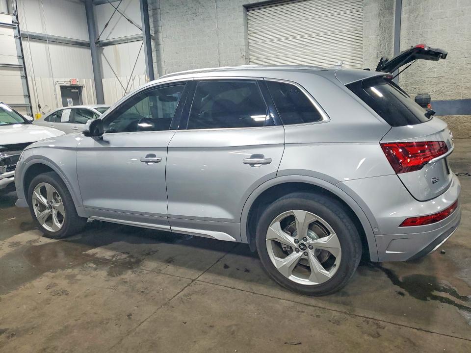 60579116 :رقم المزاد ، WA1CAAFYXM2050969 vin ، 2021 Audi Q5 مزاد بيع