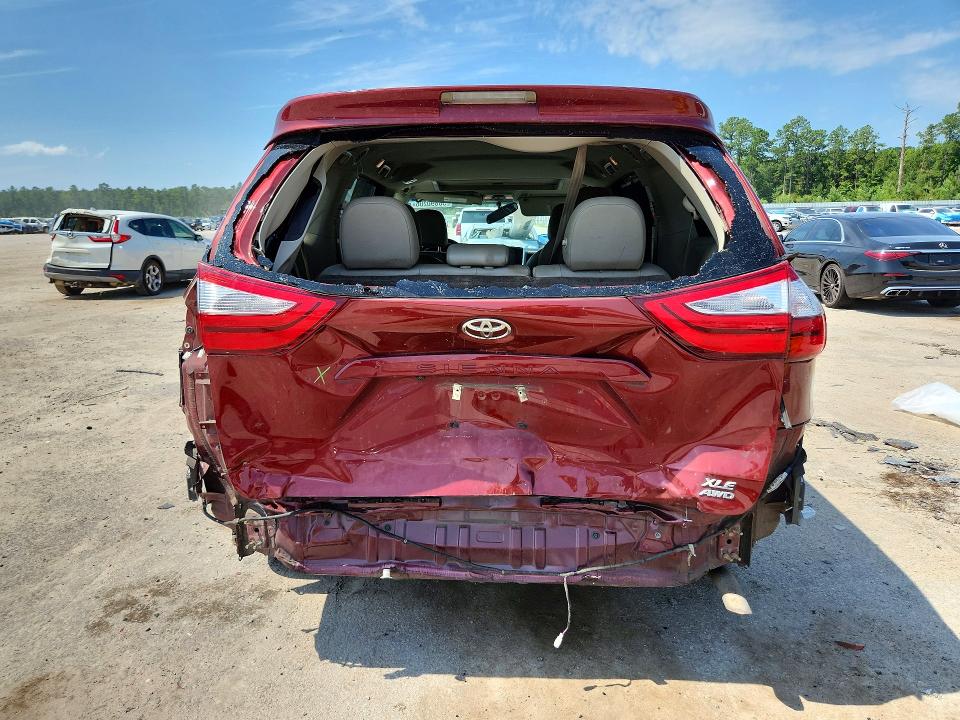 58890206 :رقم المزاد ، 5TDDZ3DC7HS179238 vin ، 2017 Toyota Sienna مزاد بيع