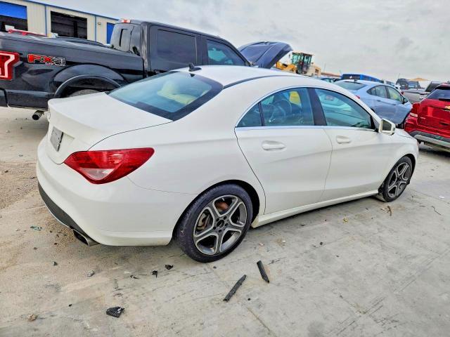 61163086 :رقم المزاد ، WDDSJ4EB7EN035514 vin ، 2014 Mercedes-benz Cla مزاد بيع