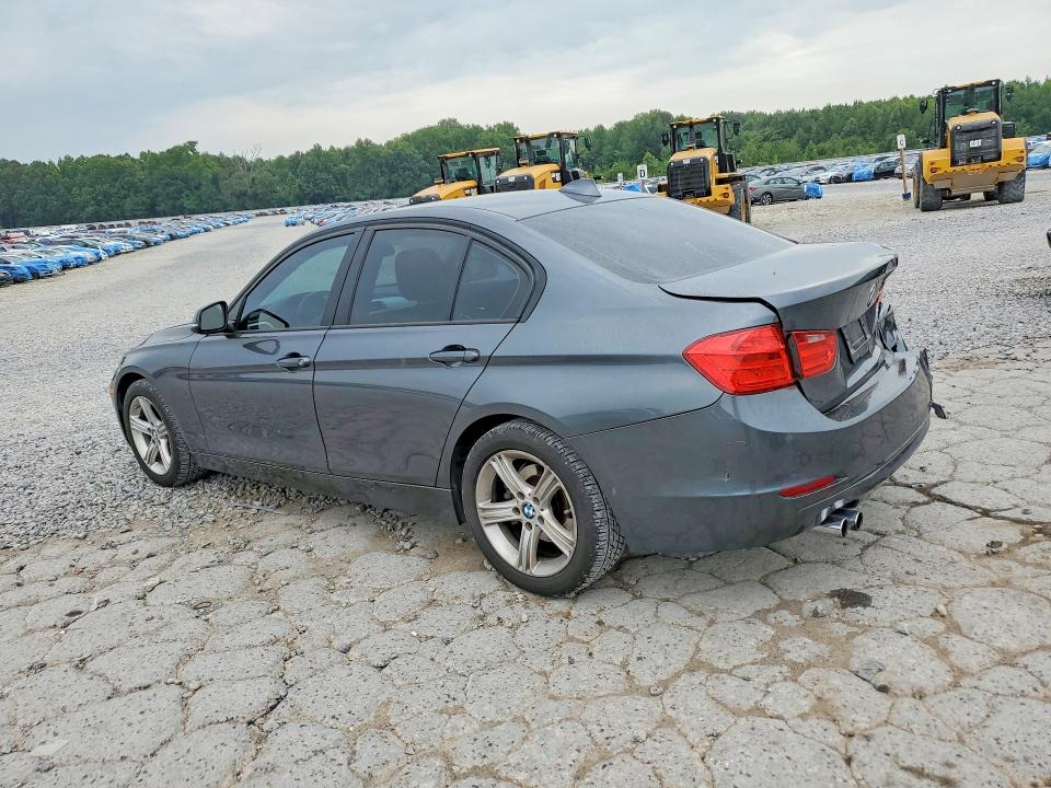 62851776 :رقم المزاد ، WBA3A5C51DF601464 vin ، 2013 Bmw 328 مزاد بيع